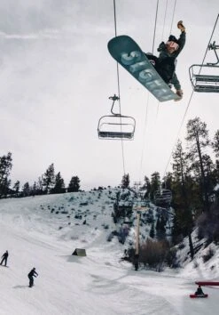 TAVOLA SNOWBOARD SIGNAL PARK PLATINUM DEMETRI BALES 2023 6 TAVOLA SNOWBOARD SIGNAL PARK PLATINUM DEMETRI BALES 2023 -Vendite Volcom || Anon || Red Bull ac14272u 3