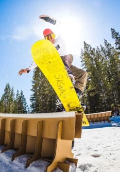 TAVOLA SNOWBOARD SIGNAL PARK NO RECESS 2023 -Vendite Volcom || Anon || Red Bull ac14303u 3